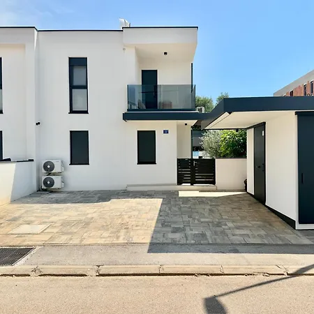 De La Maria Villa Umag